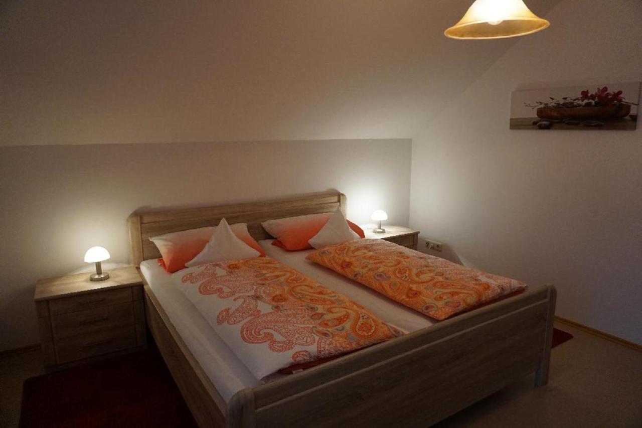 Ferienwohnung Pietzavka Wiesenfelden 外观 照片
